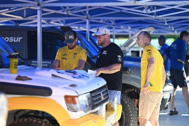 1767440539017089409.jpeg M01_2866.jpeg